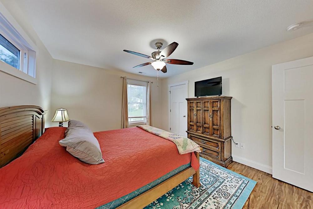 All-Suite Retreat Near Downtown, Outdoor Activities home Image 10