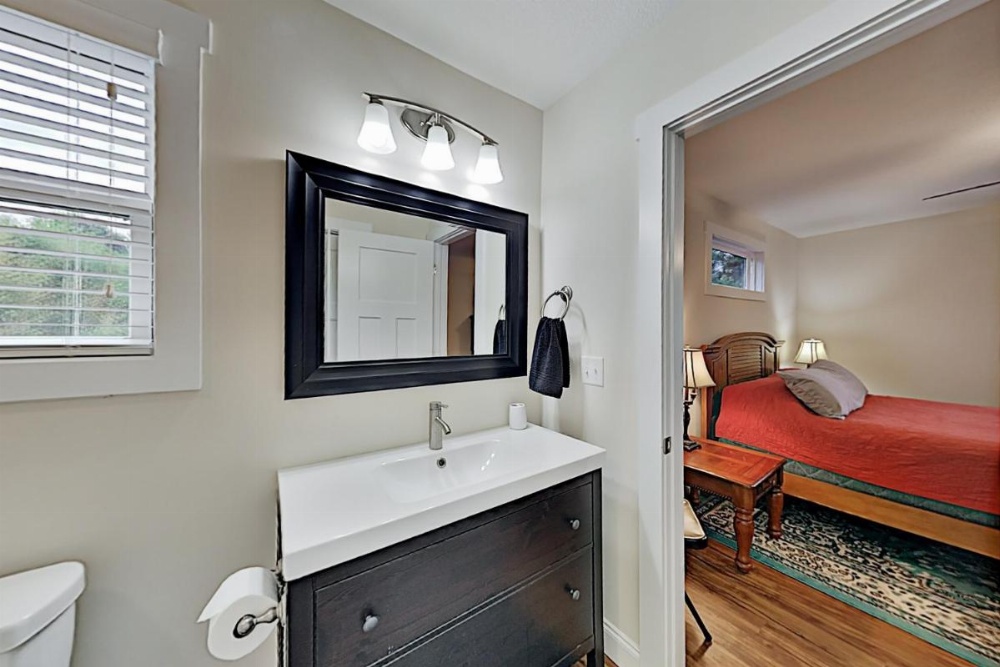 All-Suite Retreat Near Downtown, Outdoor Activities home Image 12